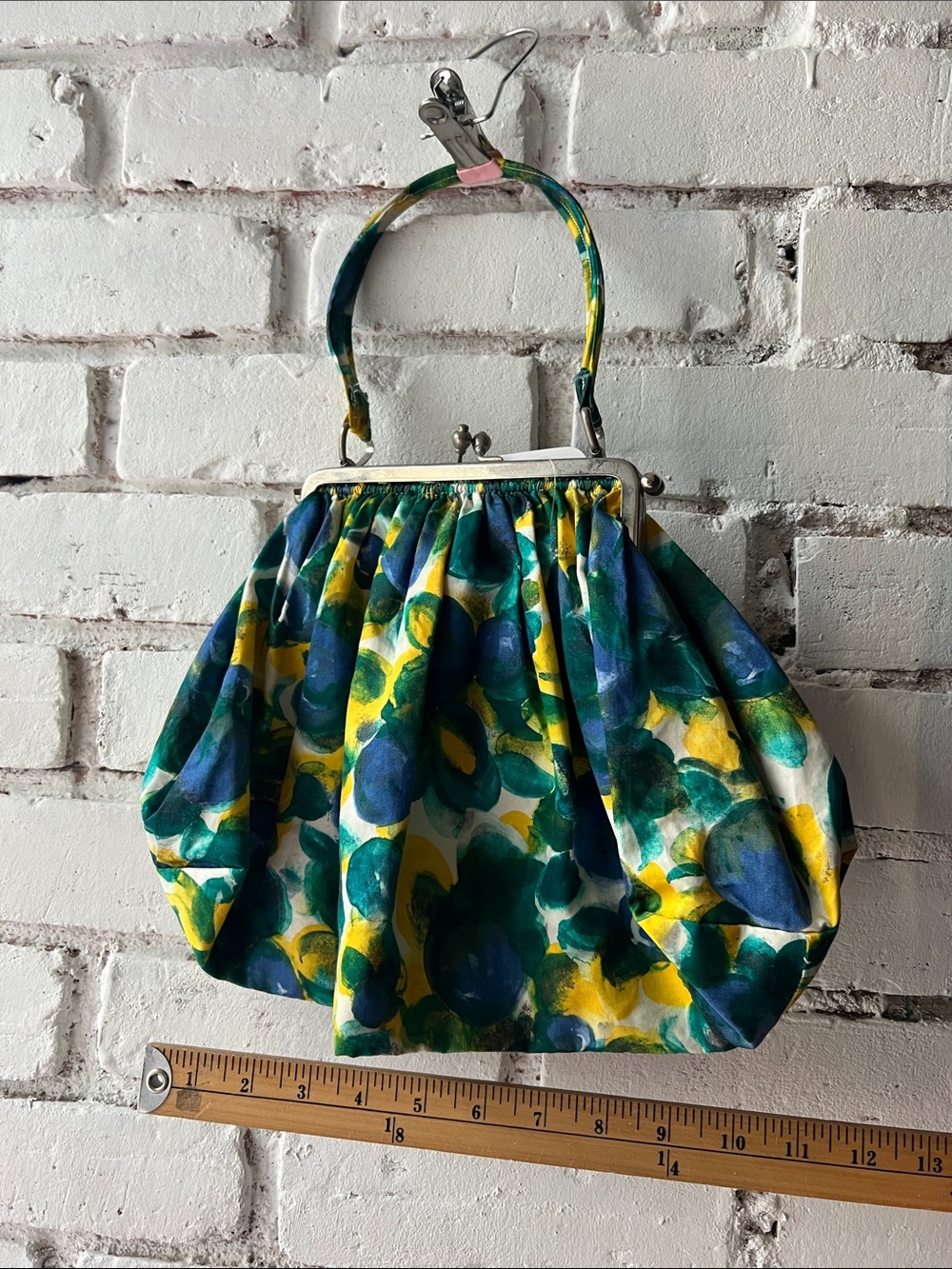 Vintage hand madeFloral Frame-Top Handbag in Green, Blue & Yellow - Picture 3 of 4